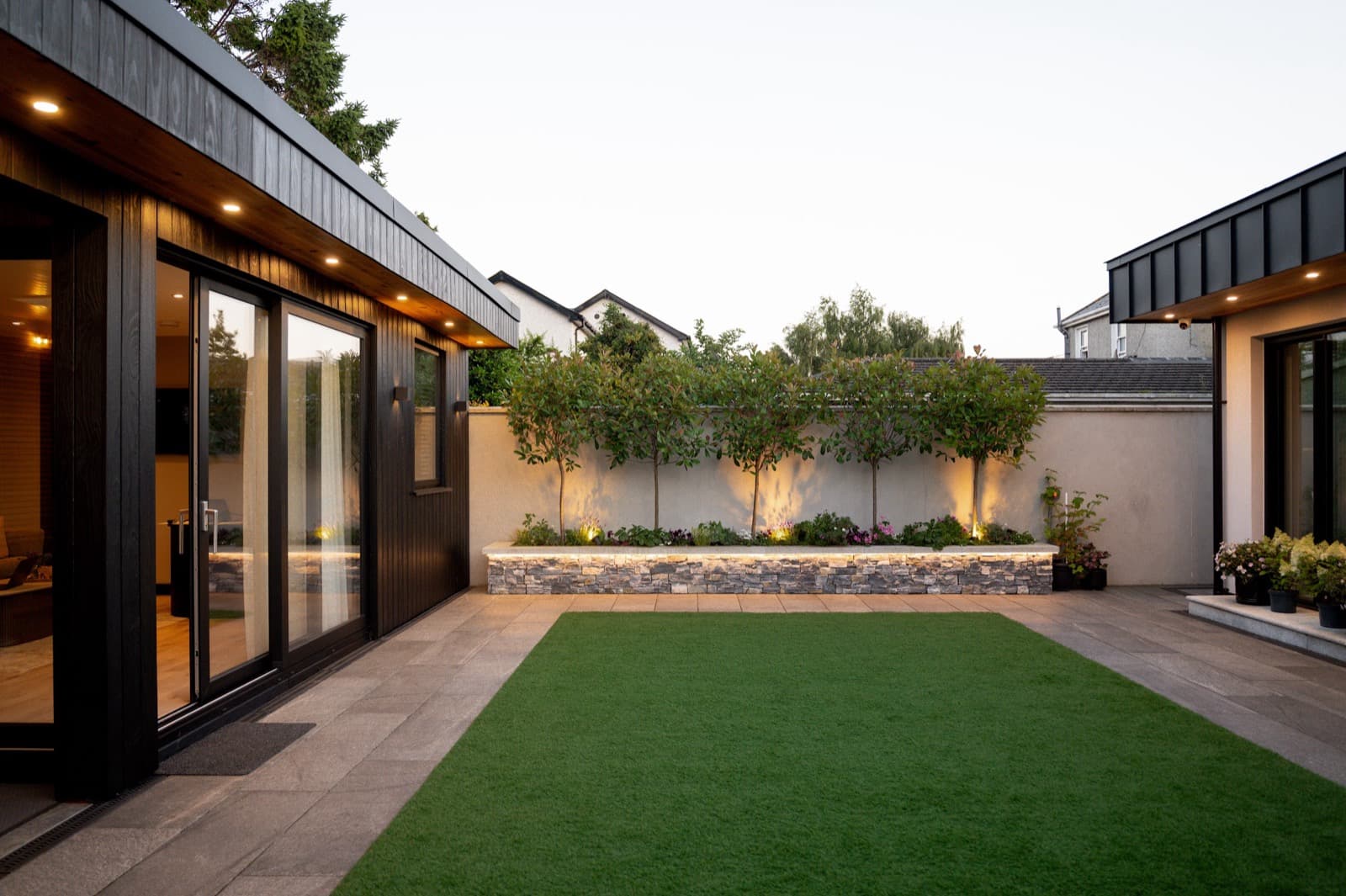Home Office and Lounge with Covered Games Area and Ensuite, Whitehall, Dublin 9 — photo 6