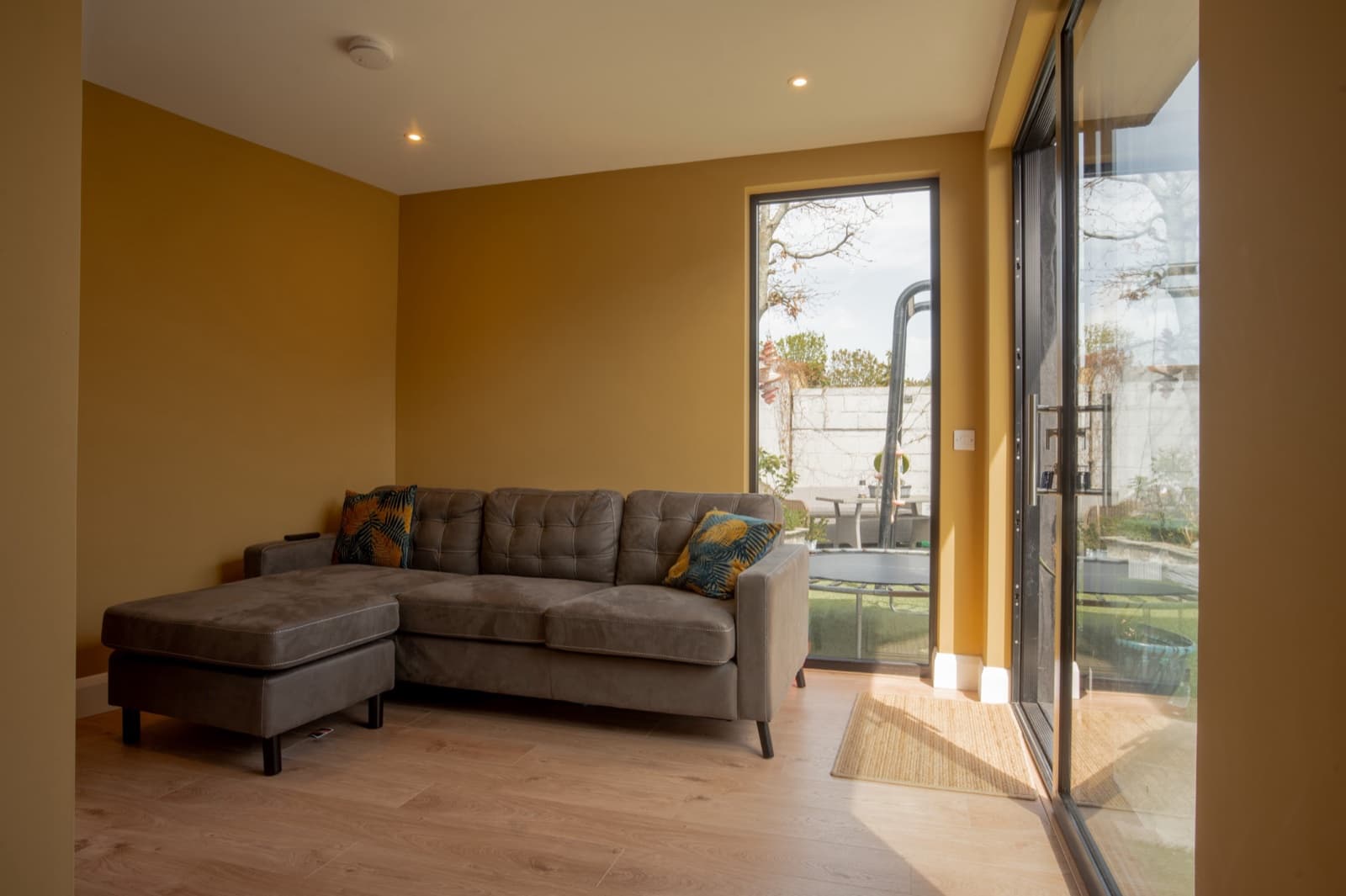 Teenage Retreat Garden Room with Ensuite, Celbridge, Co. Kildare — photo 5